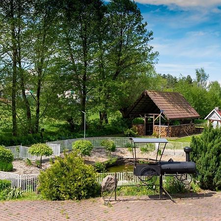 Pensjonat Agroturystyczny Pod Modrzewiem Bed & Breakfast Florczaki Екстериор снимка