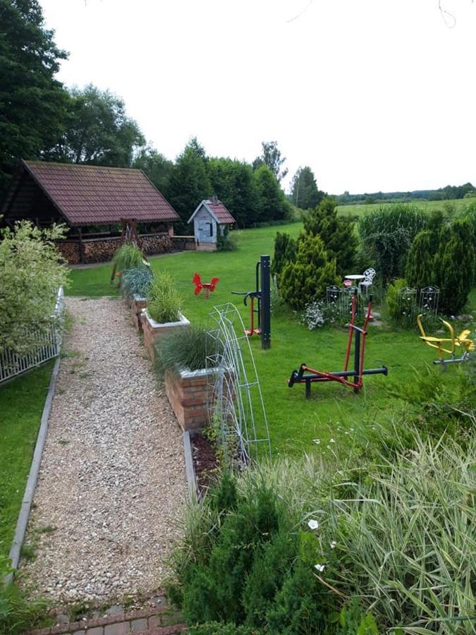 Pensjonat Agroturystyczny Pod Modrzewiem Bed & Breakfast Florczaki Екстериор снимка