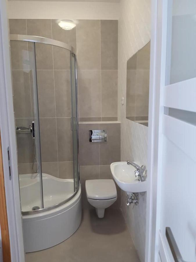 Pensjonat Agroturystyczny Pod Modrzewiem Bed & Breakfast Florczaki Екстериор снимка