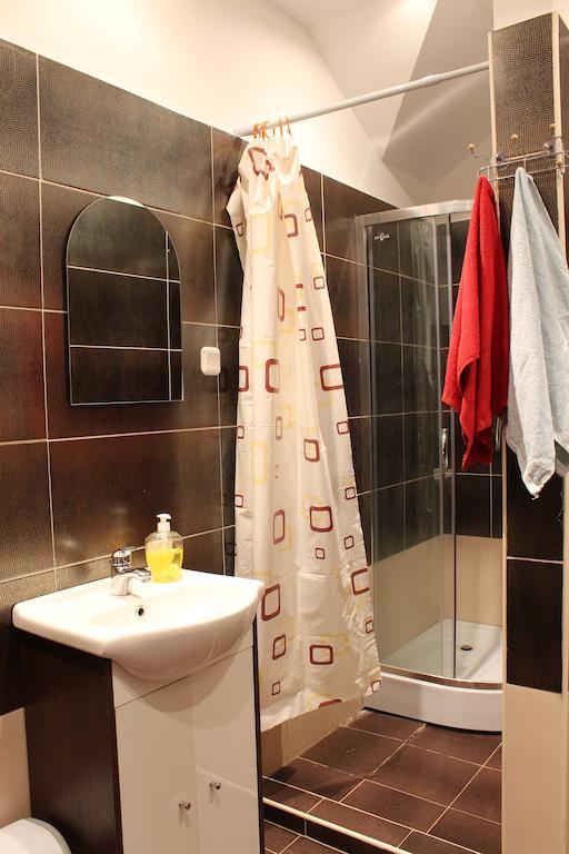 Pensjonat Agroturystyczny Pod Modrzewiem Bed & Breakfast Florczaki Екстериор снимка