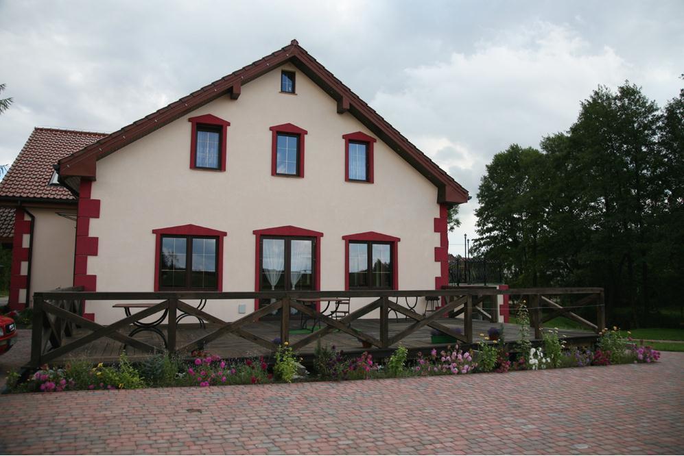 Pensjonat Agroturystyczny Pod Modrzewiem Bed & Breakfast Florczaki Екстериор снимка