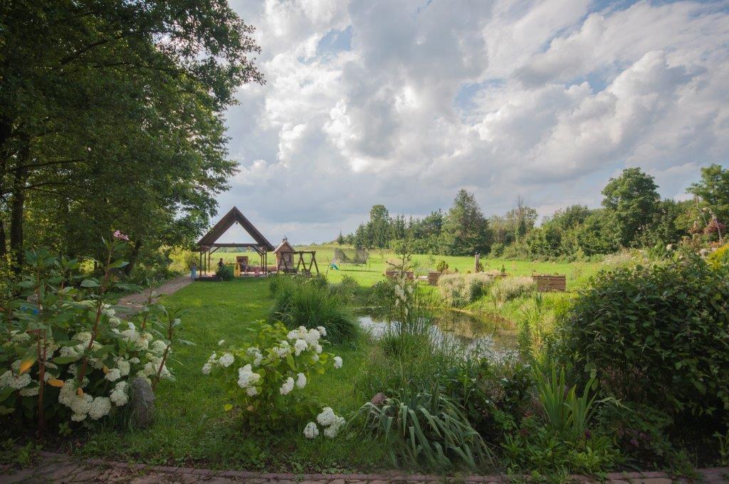 Pensjonat Agroturystyczny Pod Modrzewiem Bed & Breakfast Florczaki Екстериор снимка